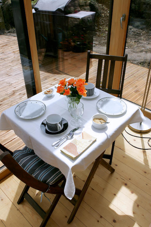 Le Magasin A Sel Bed & Breakfast Крозон Екстериор снимка